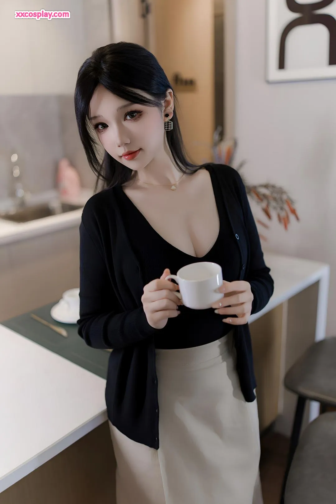 Xue Qing Astra: Seductive OL Office Lady